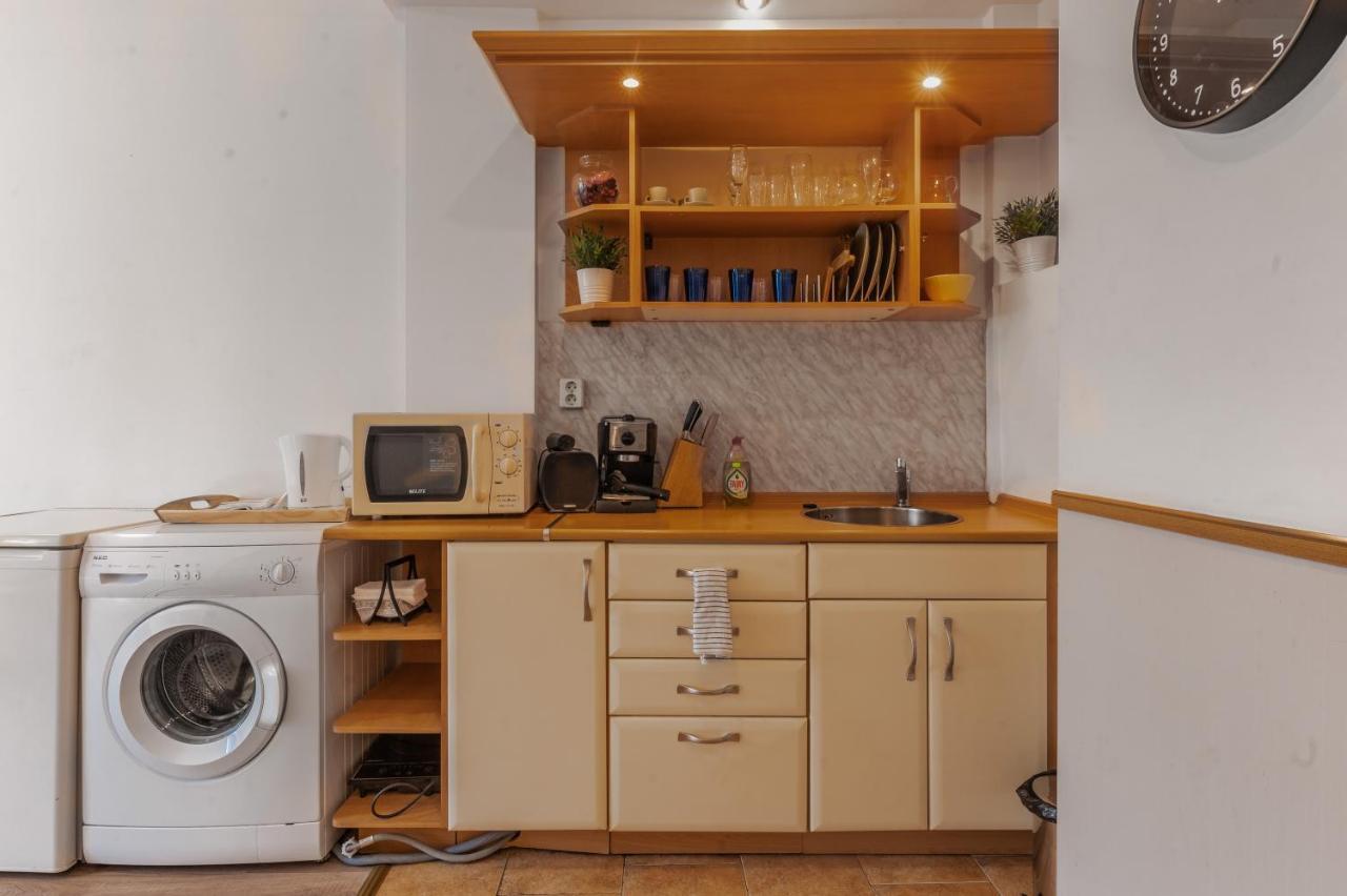 Charming On Vitosha Street By Flat Mаnager Apartment